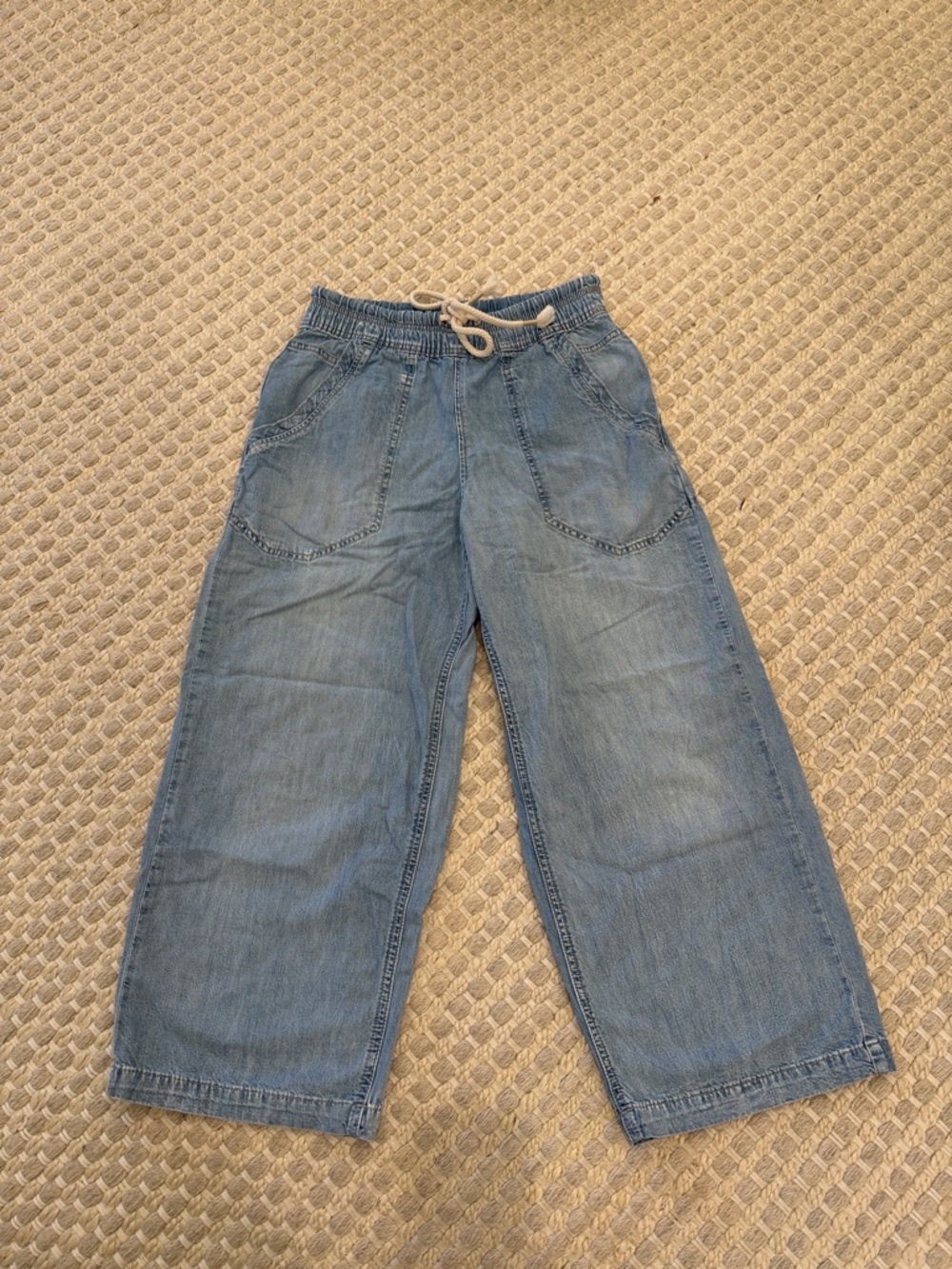 Free People lightweight jeans sz xs